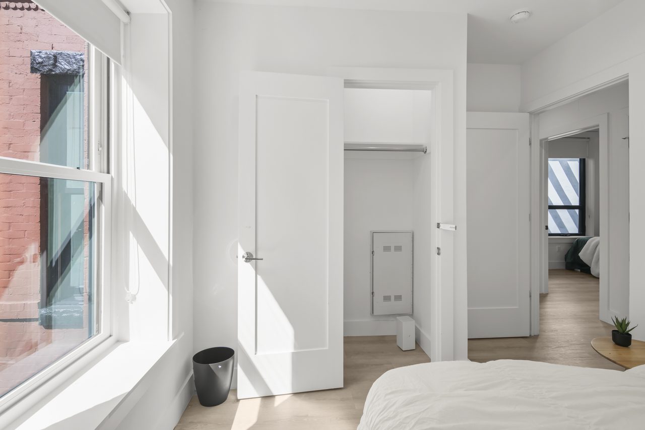 #1917: Dupont Circle - Full Bedroom A - 1