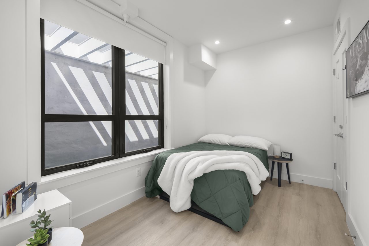 #1917: Dupont Circle - Full Bedroom D - 1