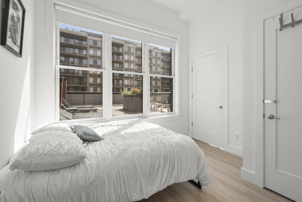 #1916: Dupont Circle - Full Bedroom C - 2