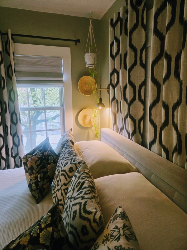 Master Bedroom | On Suite Bath(Full Room) - 1