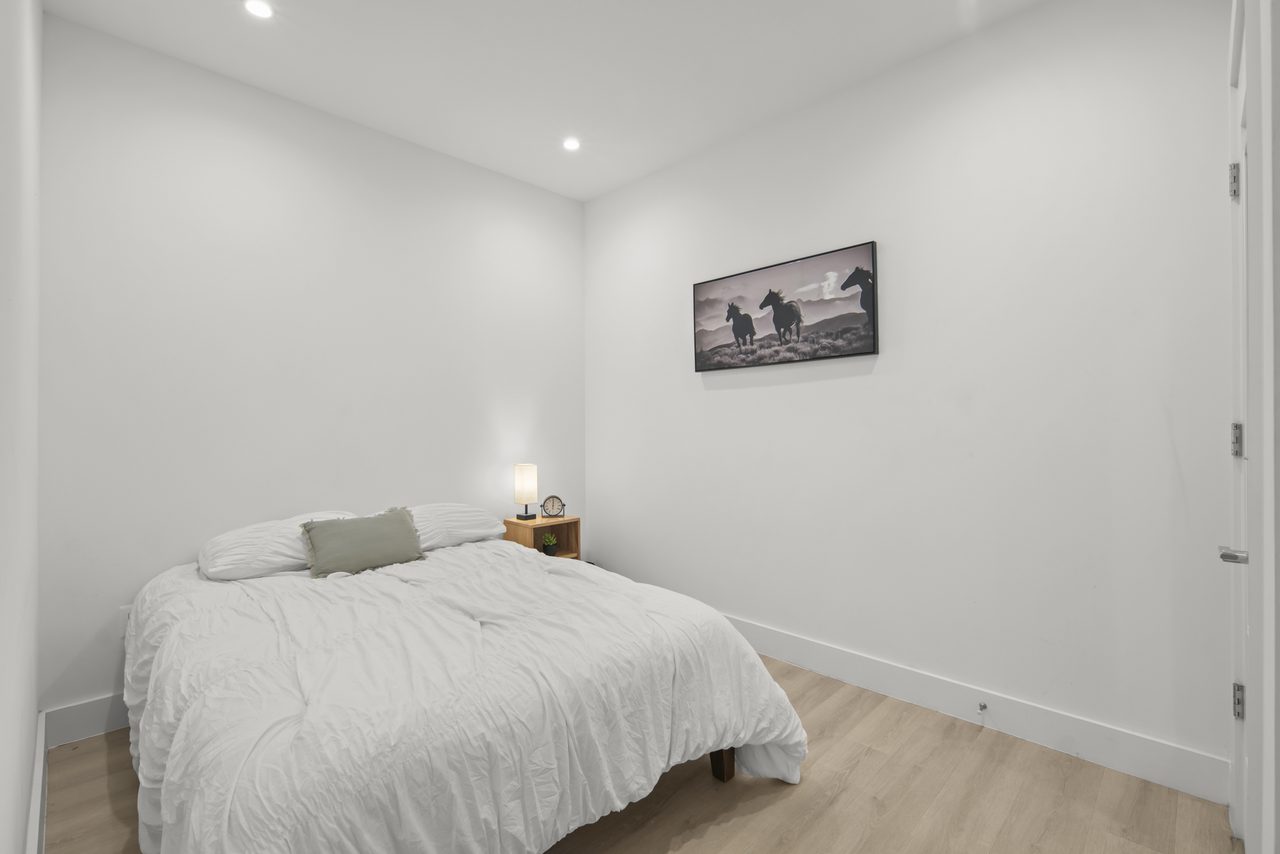 #1914: Dupont Circle - Full Bedroom B - 15