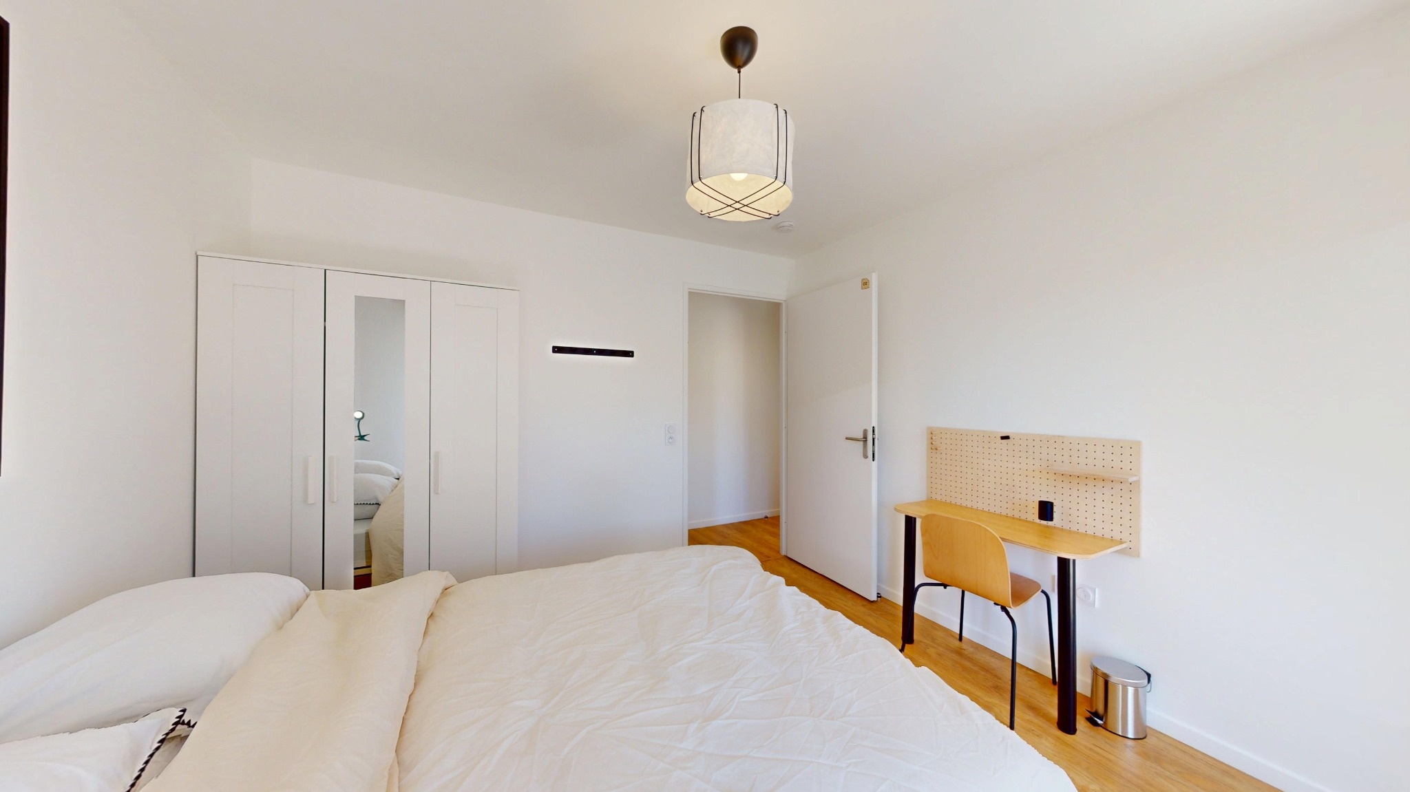 Room 4012 - 5