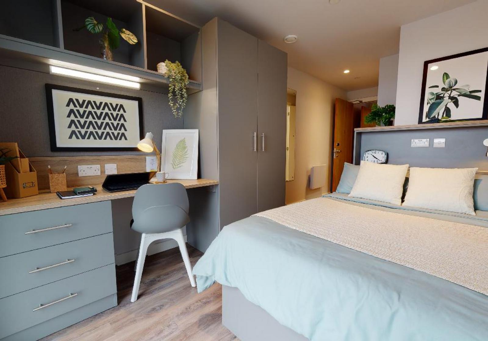Gold En-Suite Plus - Altus House - Gallery - 1