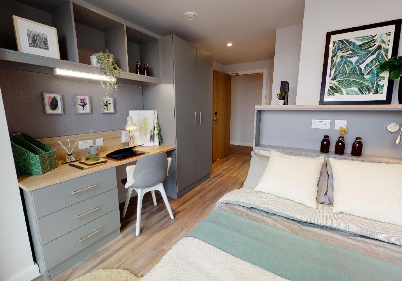  Silver En-Suite  -  Altus House  - Gallery -  1