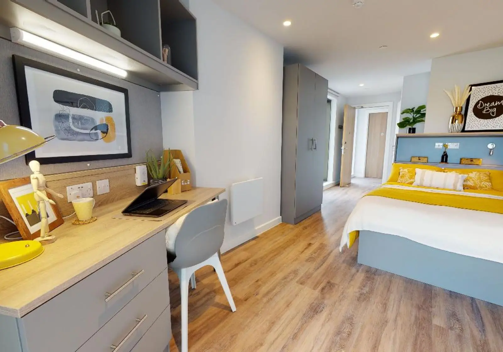  Silver En-Suite Plus-2627  -  Altus House  - Gallery -  6