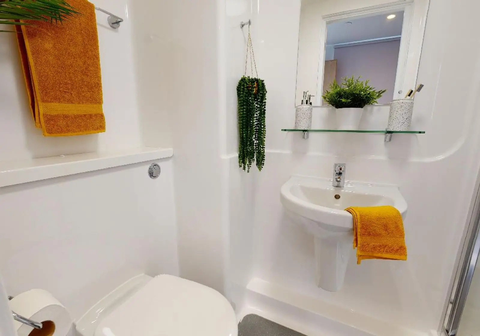  Silver En-Suite Plus-2627  -  Altus House  - Gallery -  2