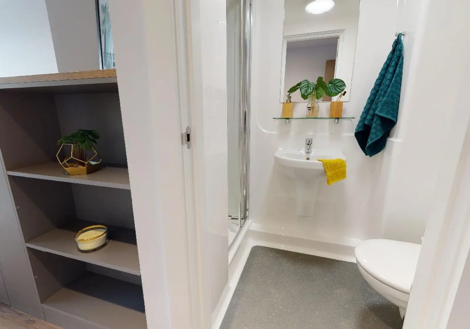  Silver En-Suite-2627  -  Altus House  - Gallery -  4