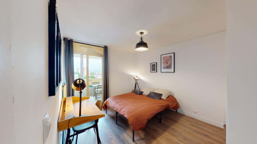 Room in Rue du Sentier, Annemasse for 86 m² with 5 bedrooms