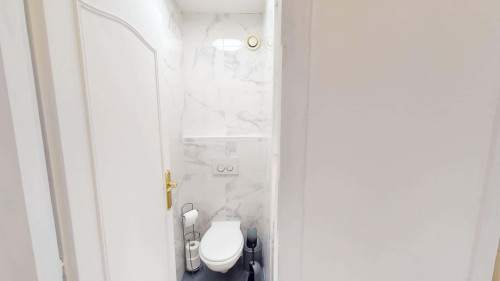 Room in Rue du Sentier, Annemasse for 86 m² with 5 bedrooms - Gallery - 3