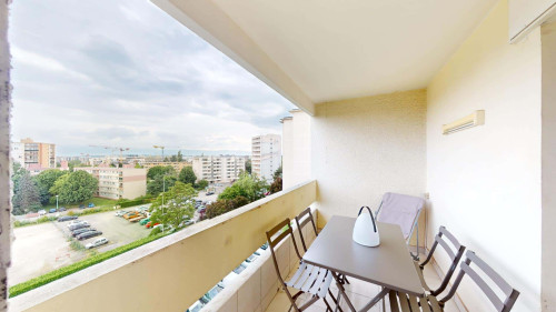 Room in Rue du Sentier, Annemasse for 86 m² with 5 bedrooms - Gallery - 12