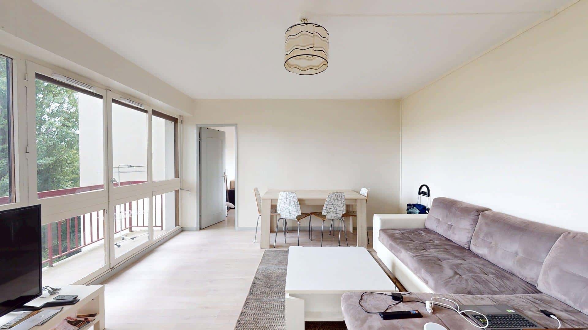 Room In Rue Louis Mirault, Tours For 89 M² With 4 Bedrooms - 1