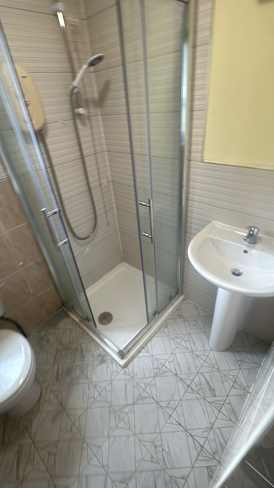 Twin Large - 3