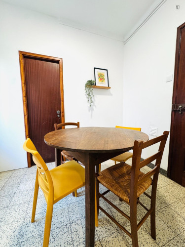 Exclusive Double Bedroom with a balcony close to University of Coimbra - Gallery - 7