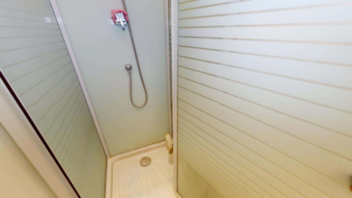 Room in Rue Casimir Delavigne, Le Havre for 66 m² with 4 bedrooms