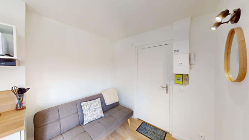 Apartment in Rue du Grand Chemin, Roubaix for 14 m²