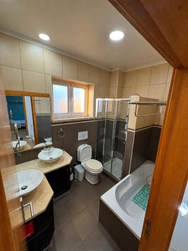 Lovely bedroom in Norton de Matos area