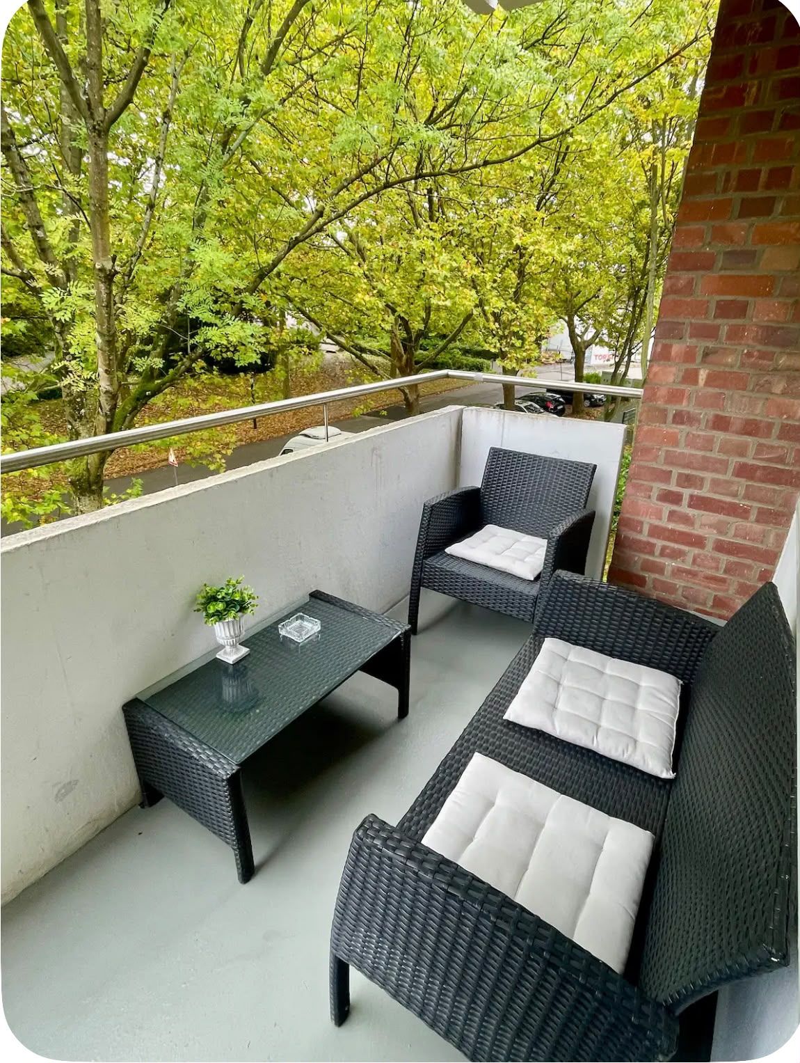 Beautiful Cozy 2-Room Apartment At Hürth Park Shopping Center - 1