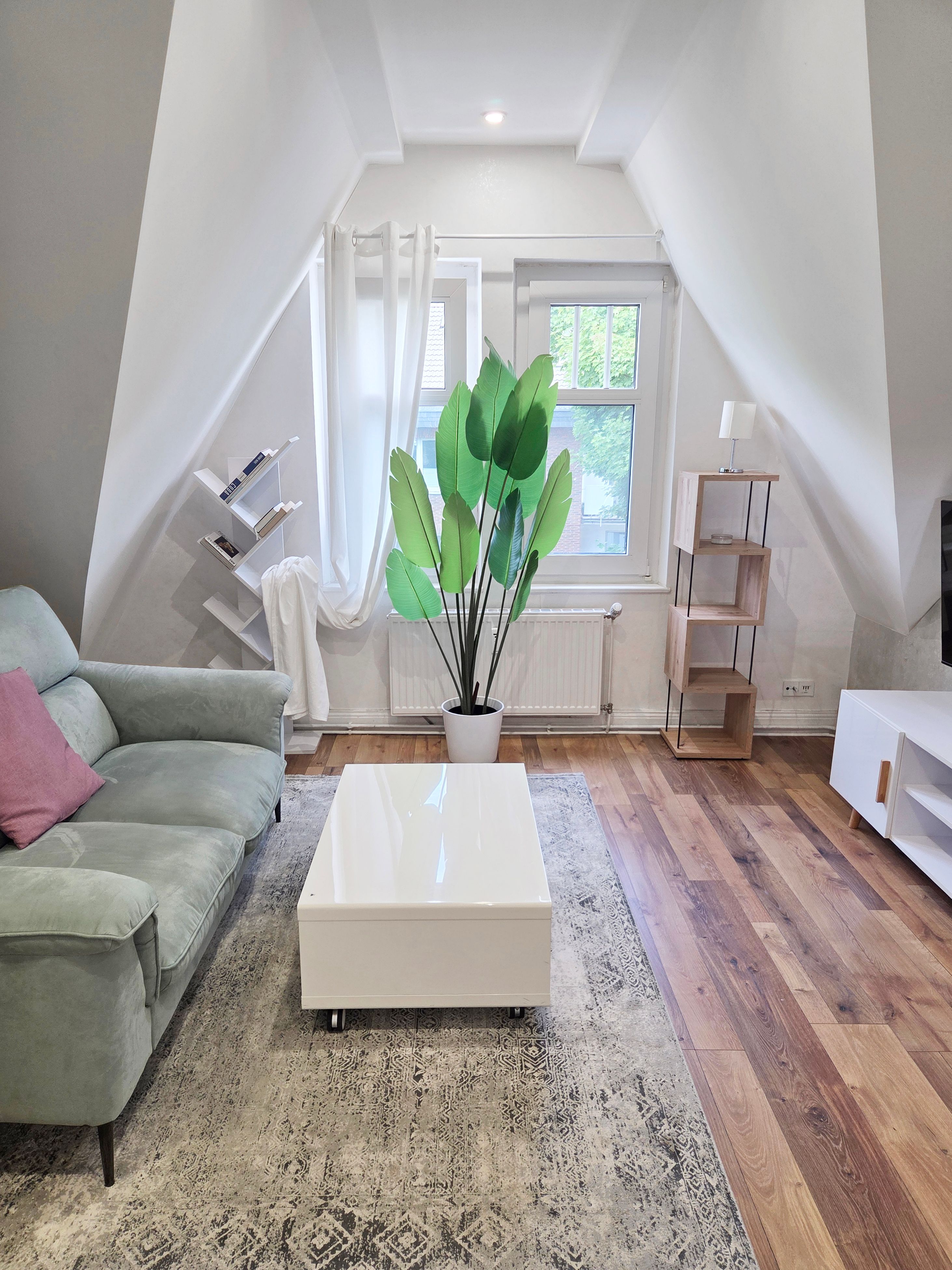 Modern Business Apartment In Hilden | Furnished | Air Conditioning | 3–12 Months - 17