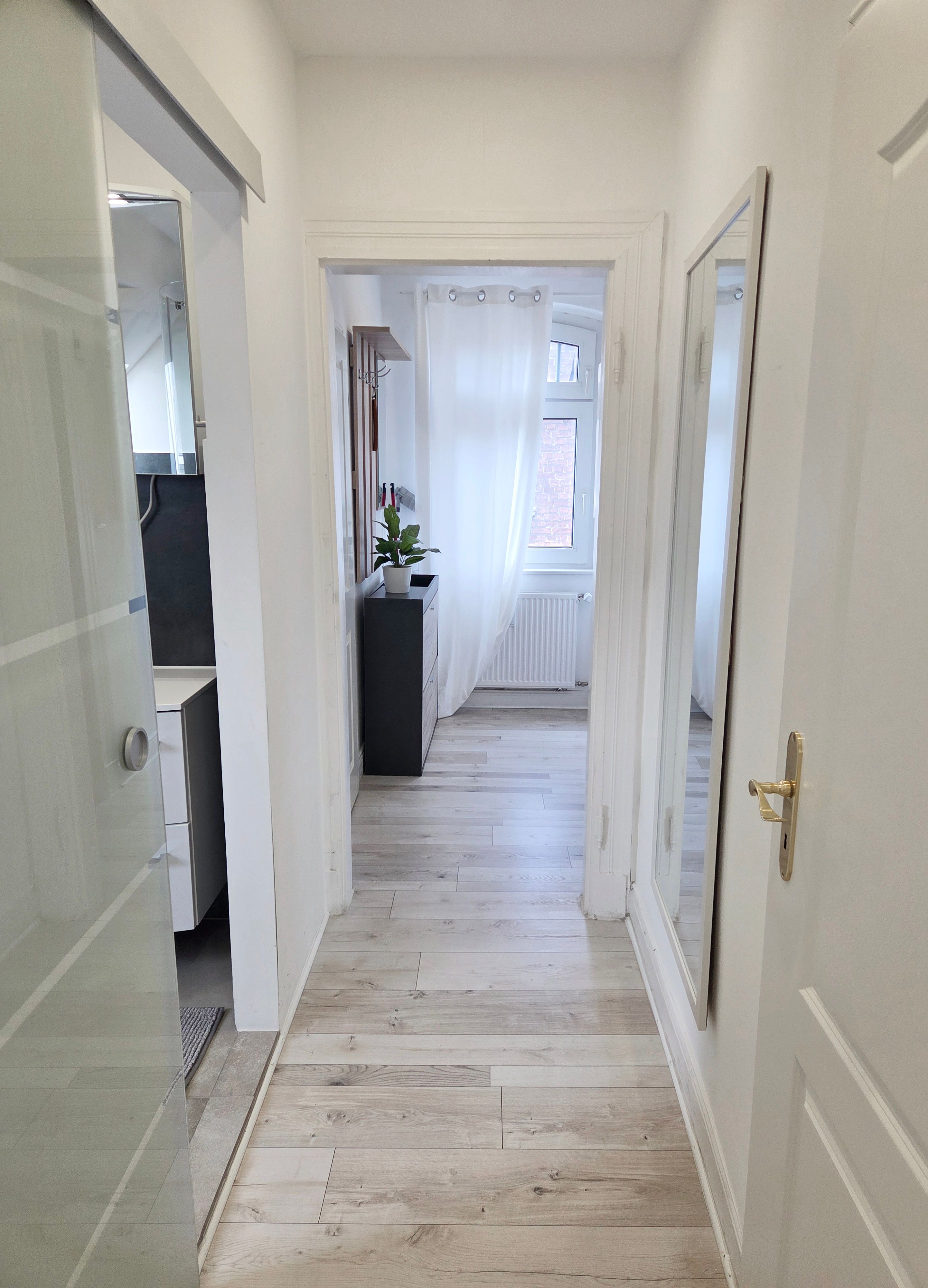Modern Business Apartment In Hilden | Furnished | Air Conditioning | 3–12 Months - 9