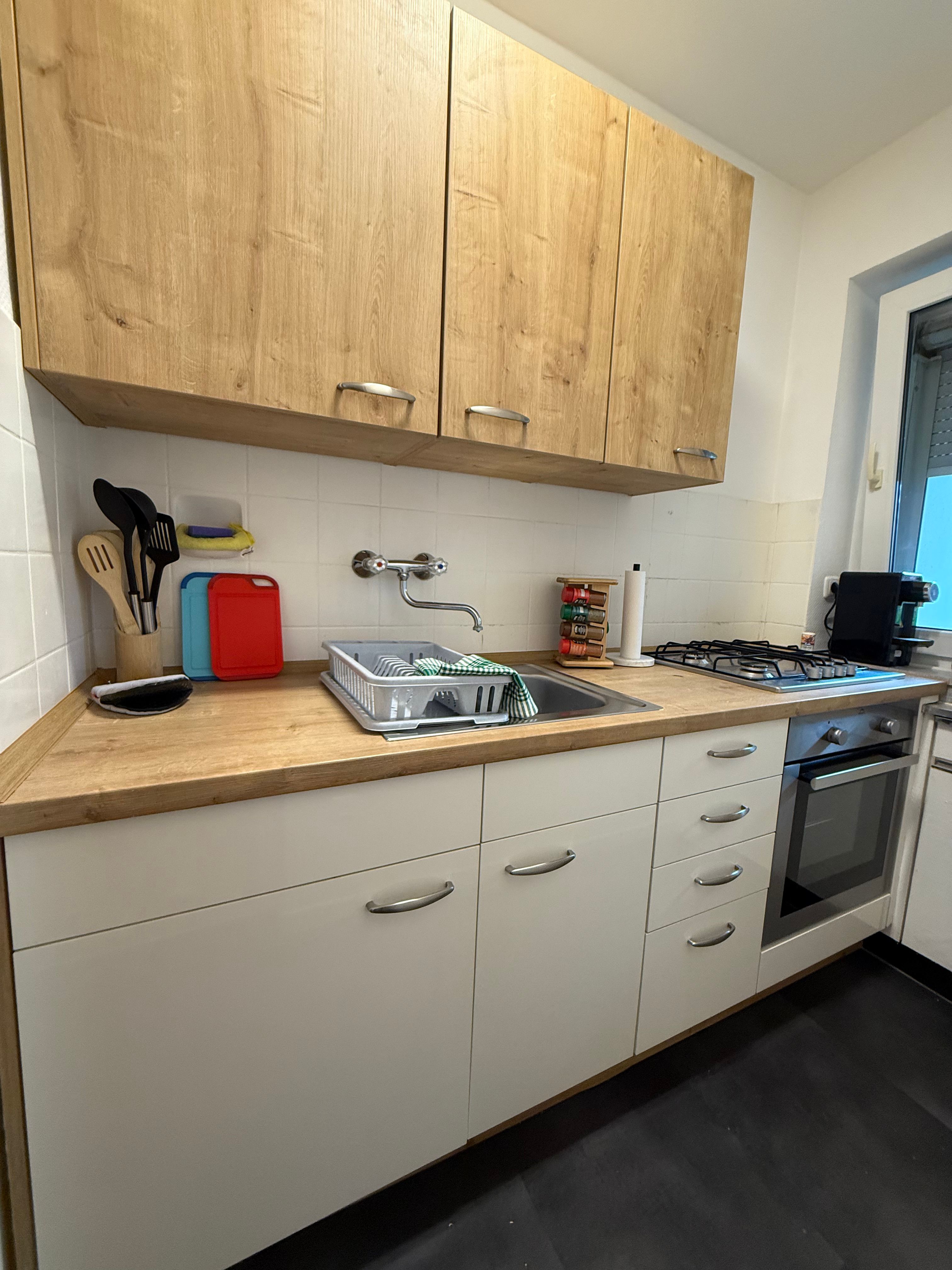 Bright 2-Room Apartment In Central Mönchengladbach - 6