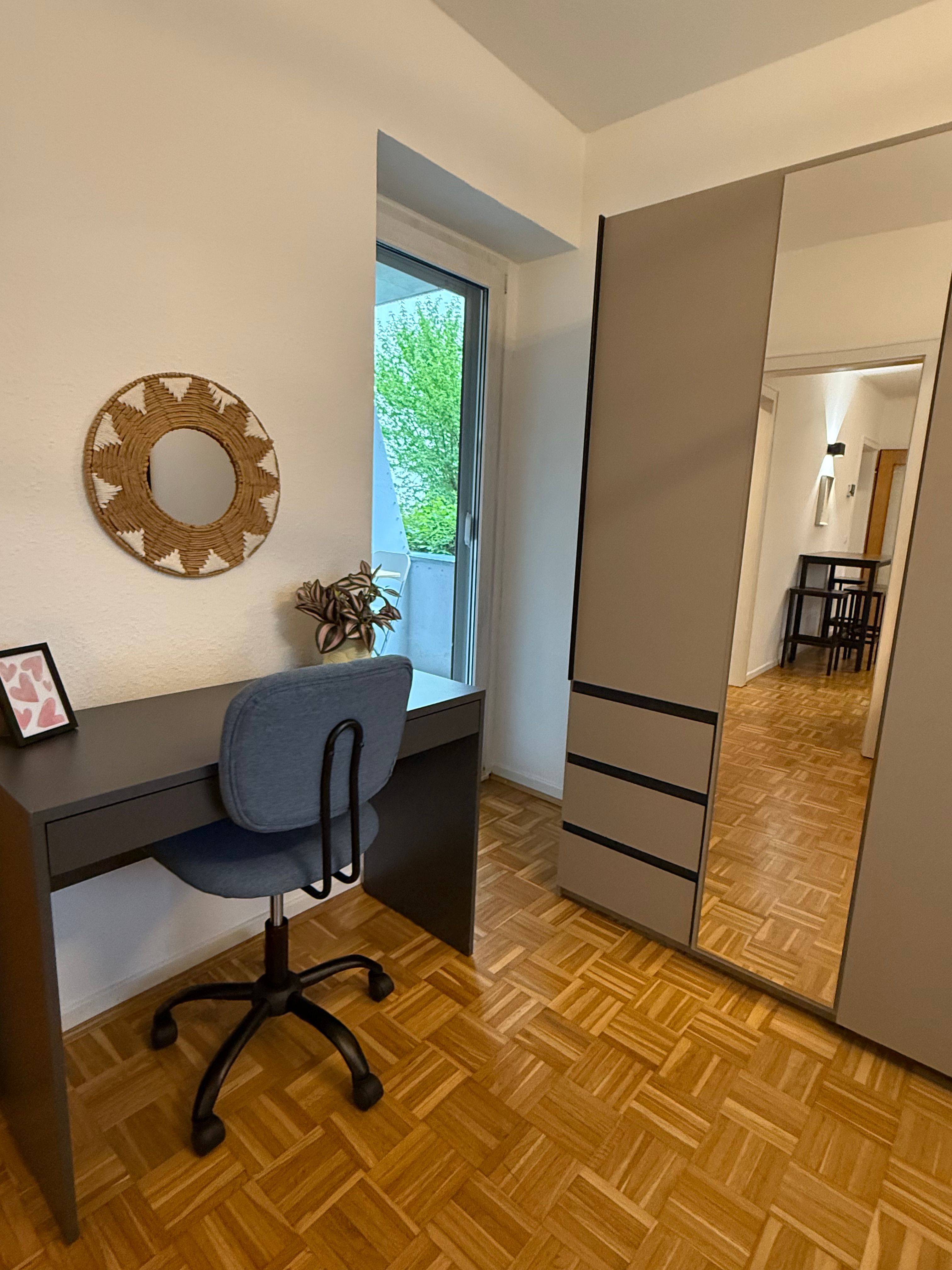 Bright 2-Room Apartment In Central Mönchengladbach - 1
