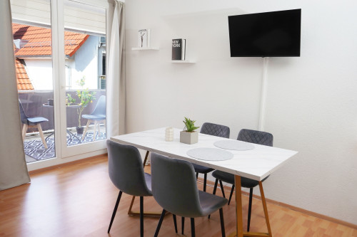 Stylish 2-room apartment with balcony & underground parking – central in Leonberg - Gallery - 16