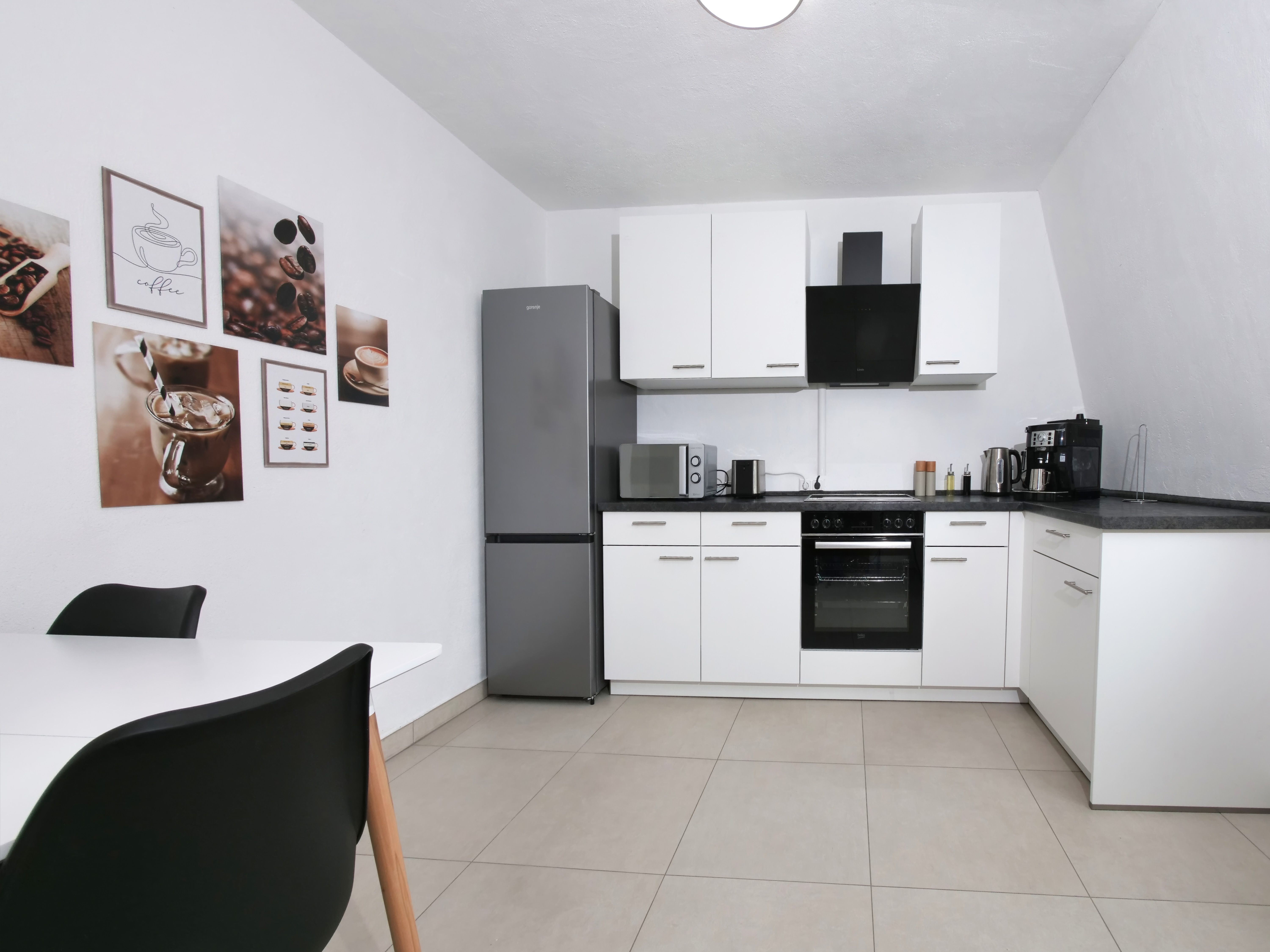 Stylish 2-Room Apartment With Balcony & Underground Parking – Central In Leonberg - 6