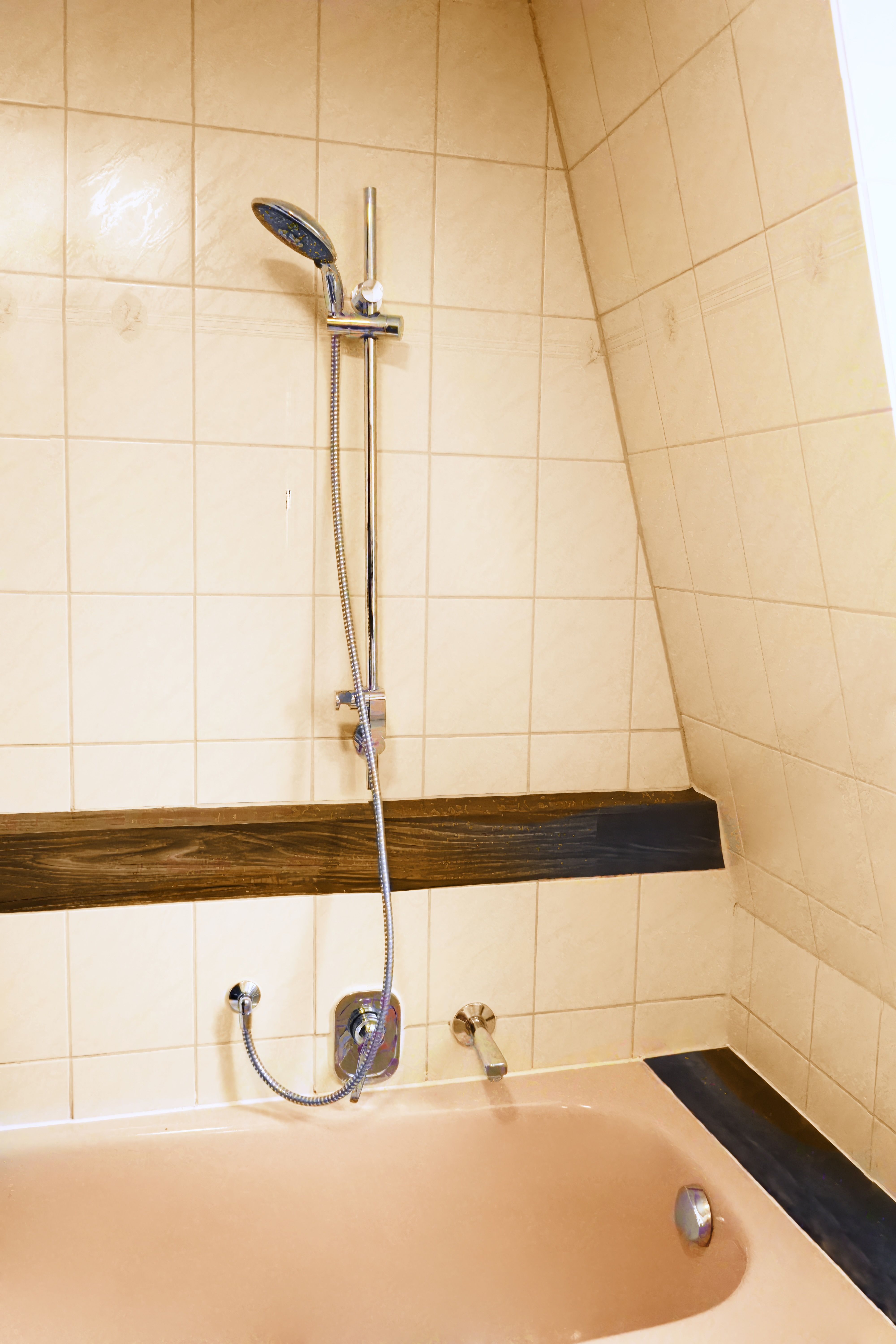 Stylish 2-Room Apartment With Balcony & Underground Parking – Central In Leonberg - 3