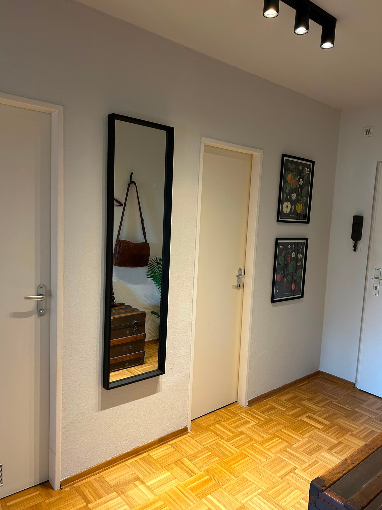 Stylish 1-Bedroom Apartment With Skyline View, Loggia & Underground Parking - 6