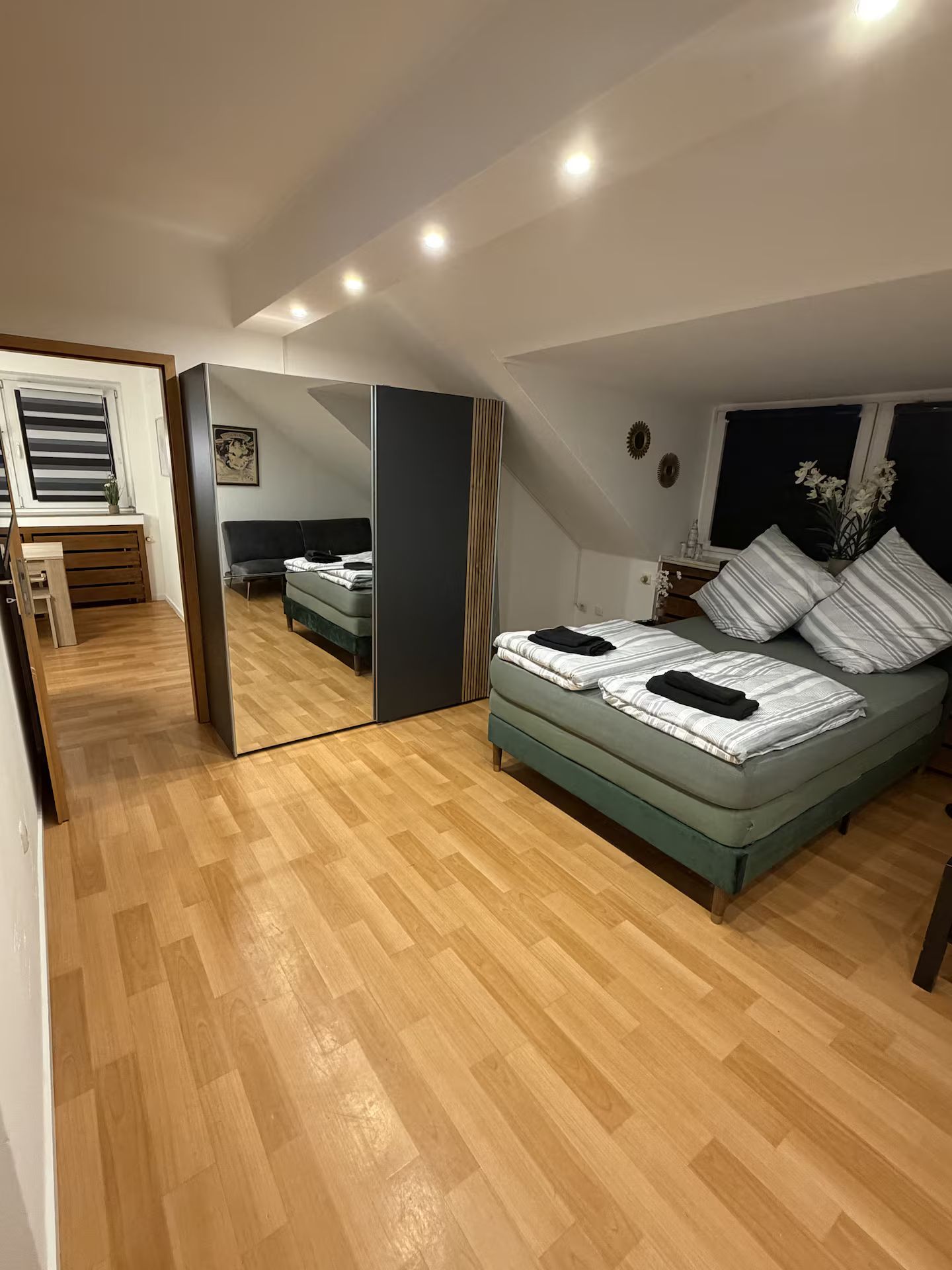 Chic Apartment In The Heart Of Mönchengladbach - 5