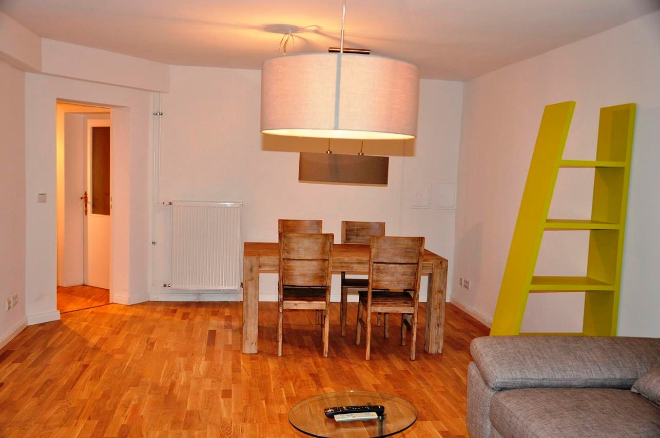Stylishly Furnished Apartment With Garden Near To The Havel - 14