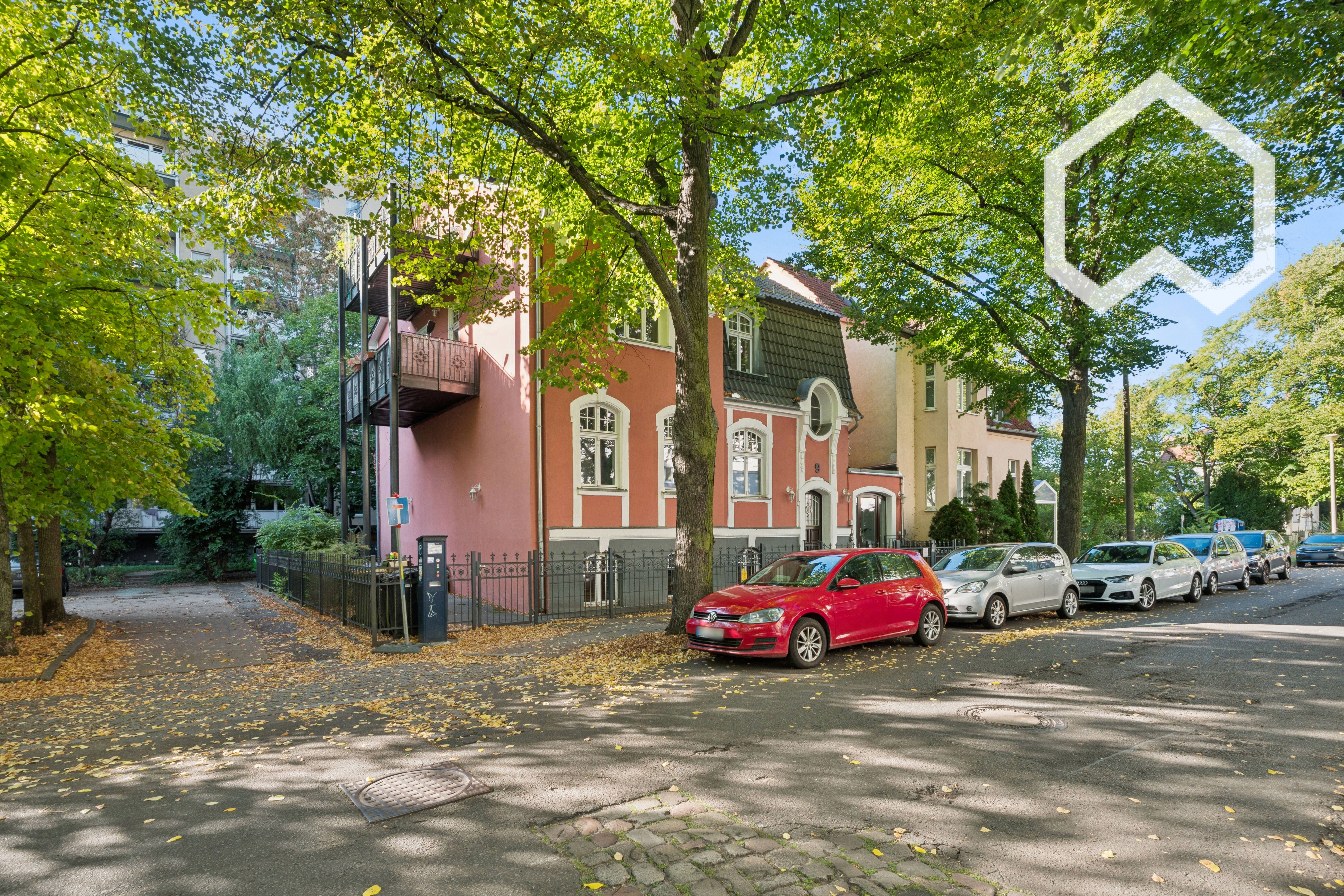 Stylishly Furnished Apartment With Garden Near To The Havel - 3