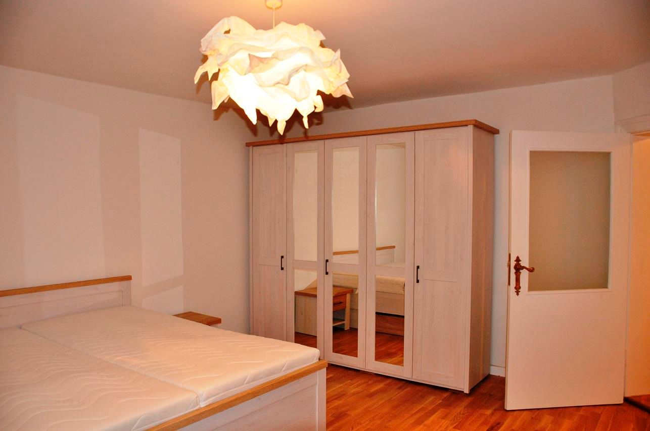 Stylishly Furnished Apartment With Garden Near To The Havel - 13