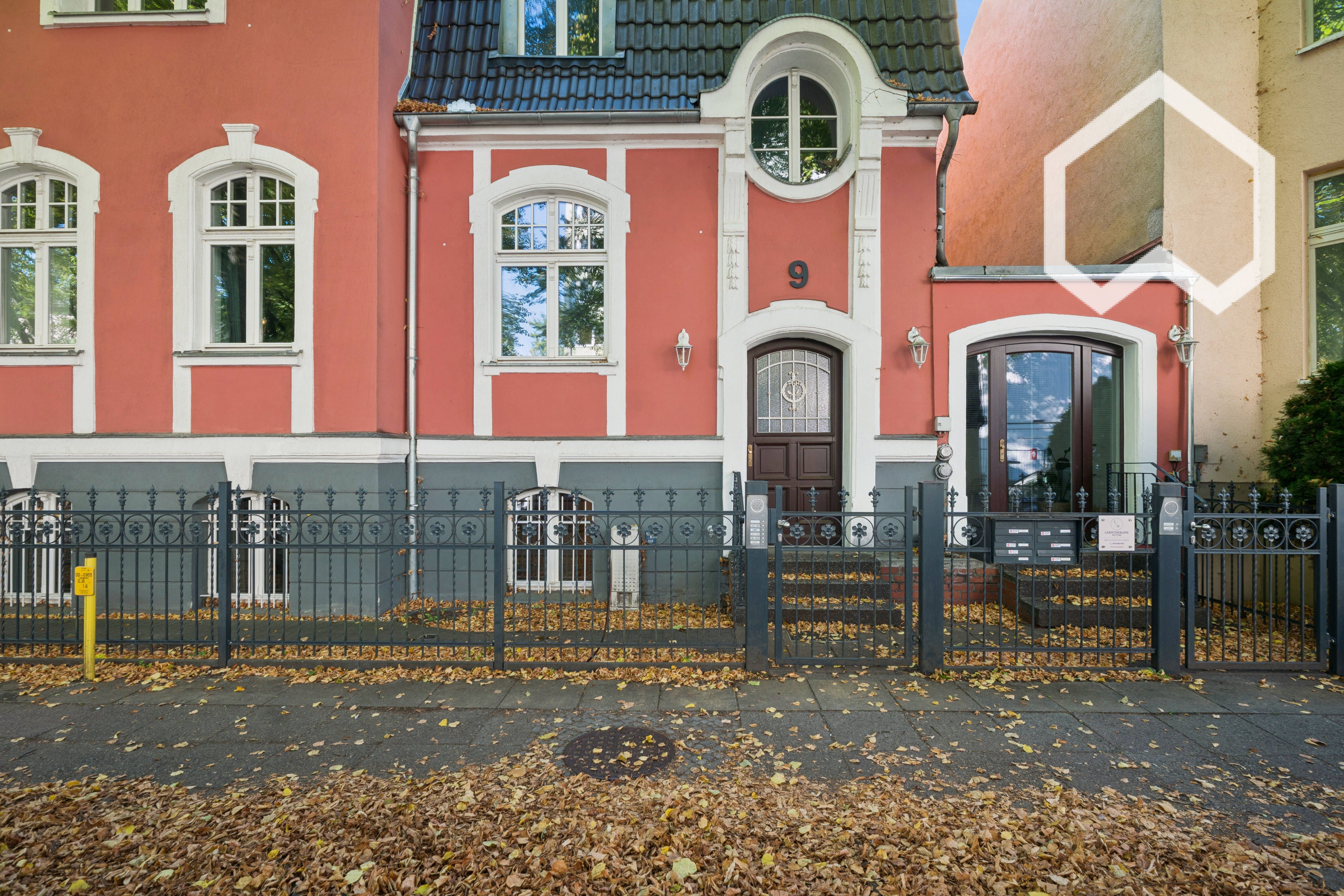 Stylishly Furnished Apartment With Garden Near To The Havel - 1