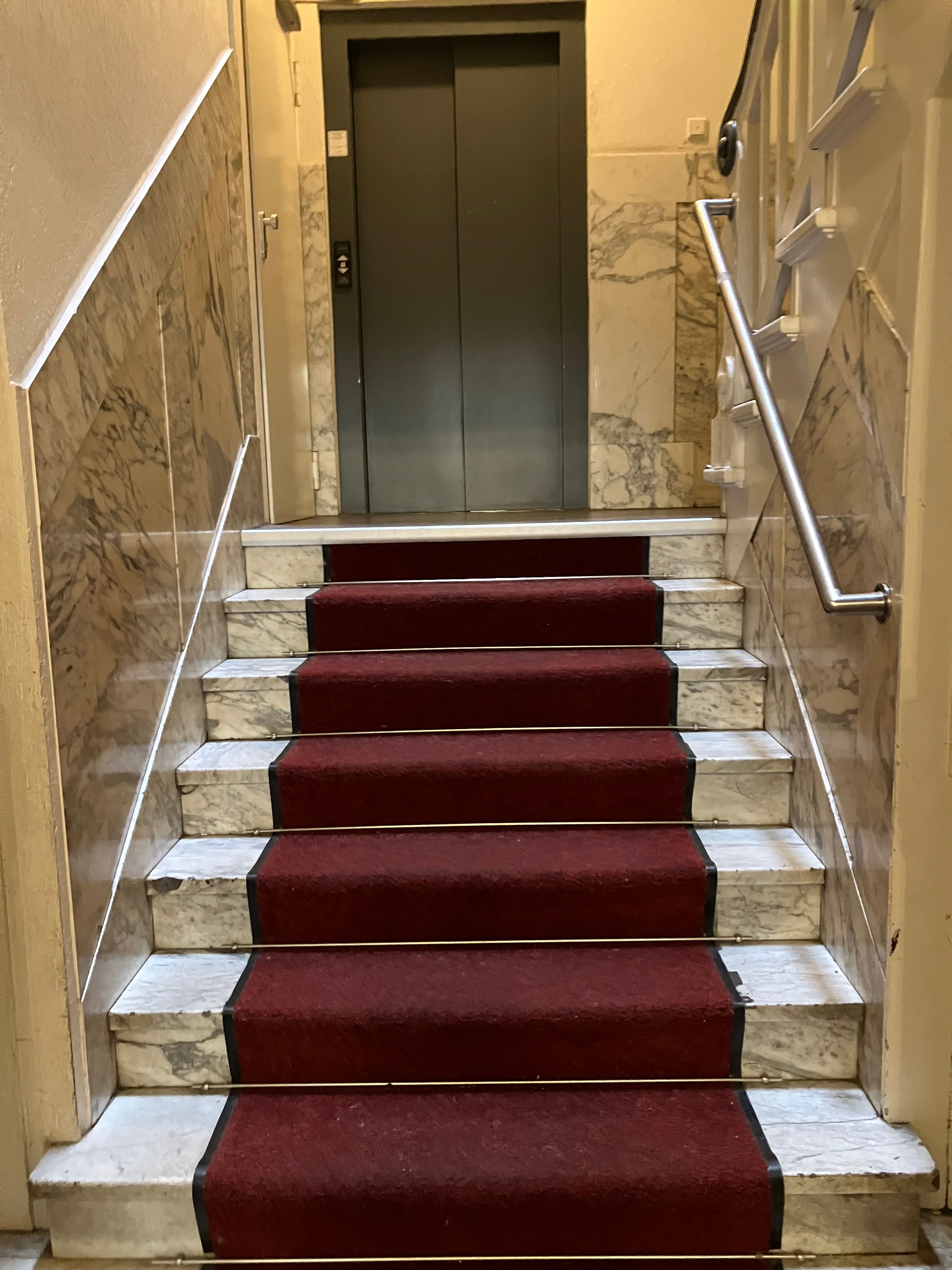 Inviting Apartment In Düsseldorf - 1