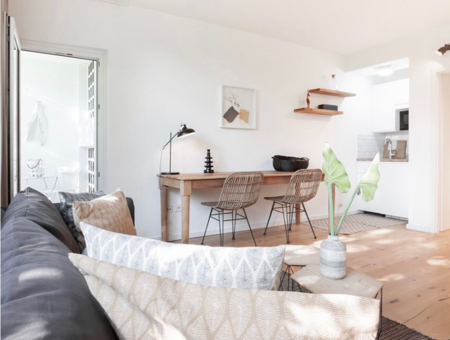Cozy Cute Apartment In Düsseldorf With Wonderful View - 9