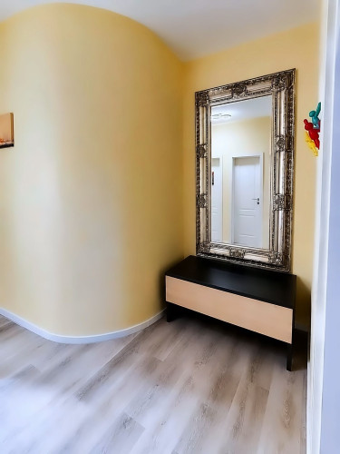 Chic Furnished Apartment in City Center – Move-In Ready with Premium Amenities - Gallery - 13