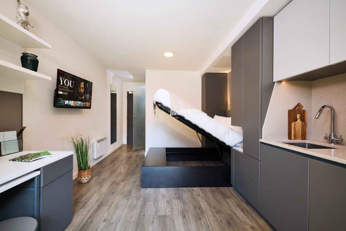  Classic Plus Studio  -  Vita Lawrence Street  - Gallery -  1