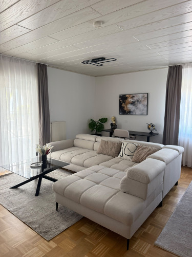 Only a 5-Minute Walk to the Train Station – Just One Stop from Frankfurt Airport