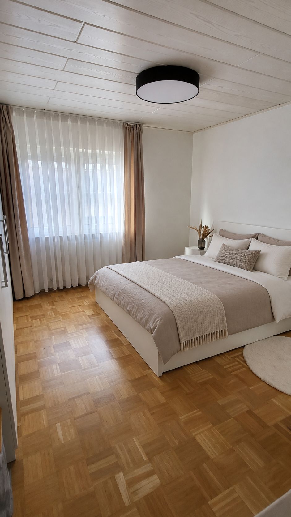 Only A 5-Minute Walk To The Train Station – Just One Stop From Frankfurt Airport - 8