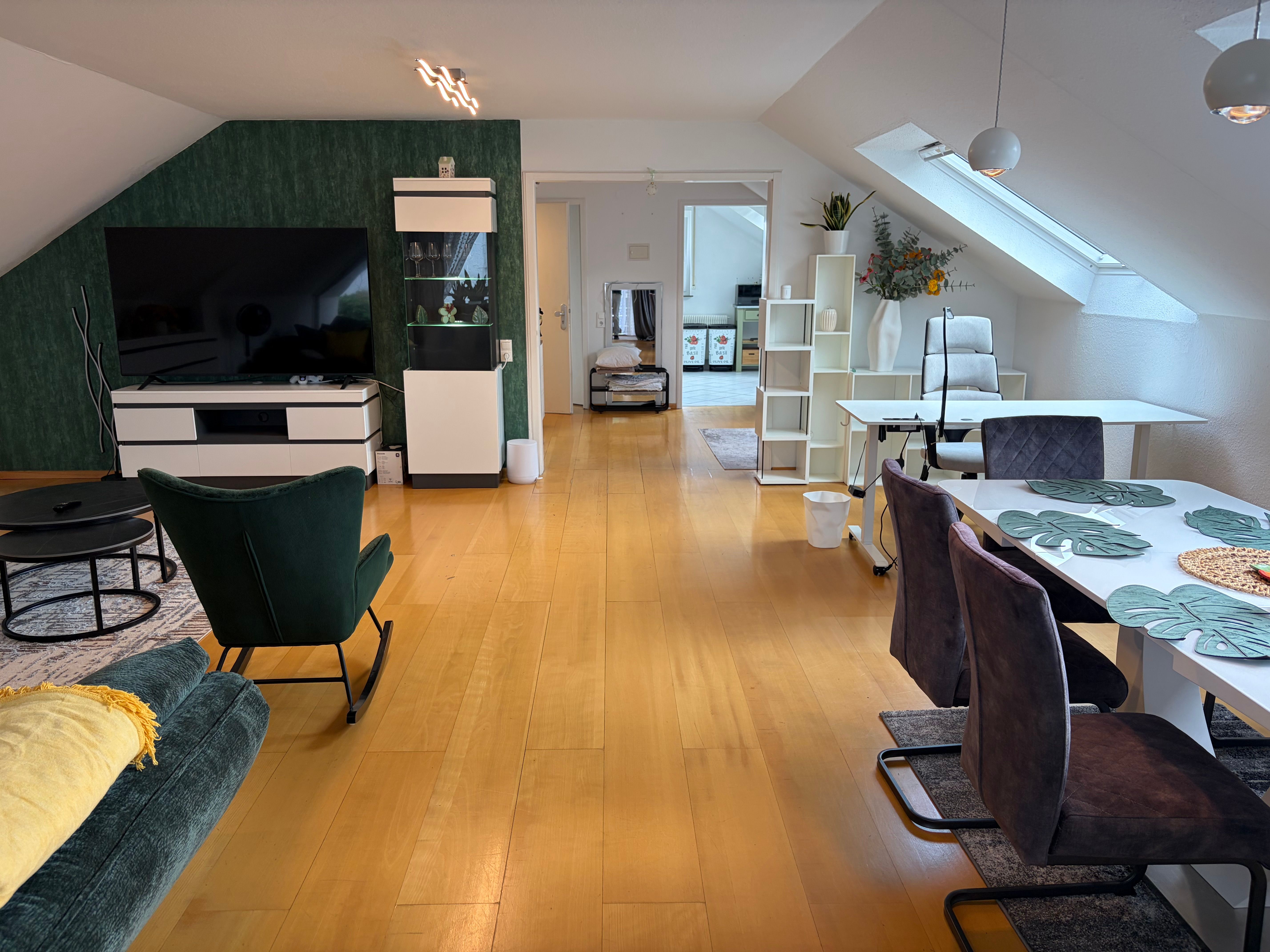Spacious Panoramic Penthouse Flat - 18