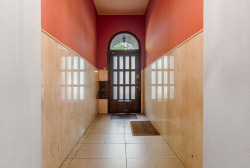 Beautiful, renovated period apartment centrally located in Düsseldorf directly on the green Schillerplatz - Gallery - 6