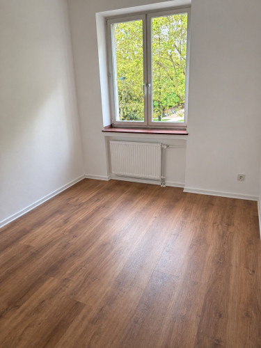 Beautiful, renovated period apartment centrally located in Düsseldorf directly on the green Schillerplatz - Gallery - 16