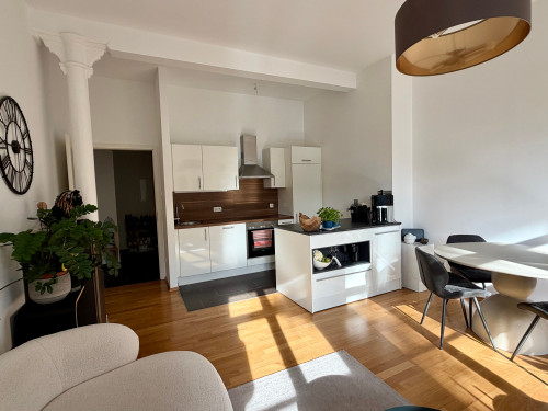 Bright & stylish, fully furnished apartment in Düsseldorf – ideal for temporary living