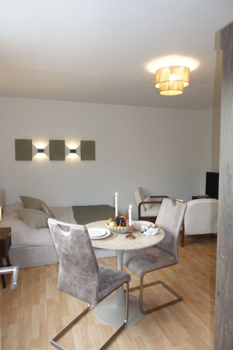 Newly Renovated & Fully Furnished Apartment – Directly at Düsseldorf Central Station - Gallery - 16