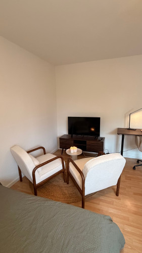 Newly Renovated & Fully Furnished Apartment – Directly at Düsseldorf Central Station - Gallery - 12