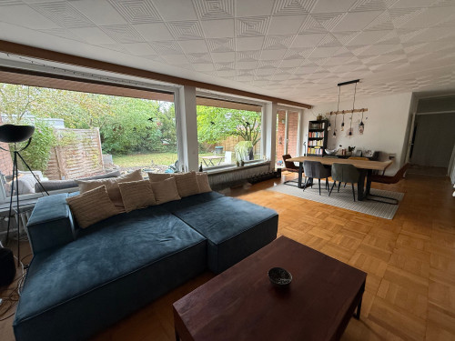 Light-filled Ground Floor Apartment with Private Garden & Home Office
