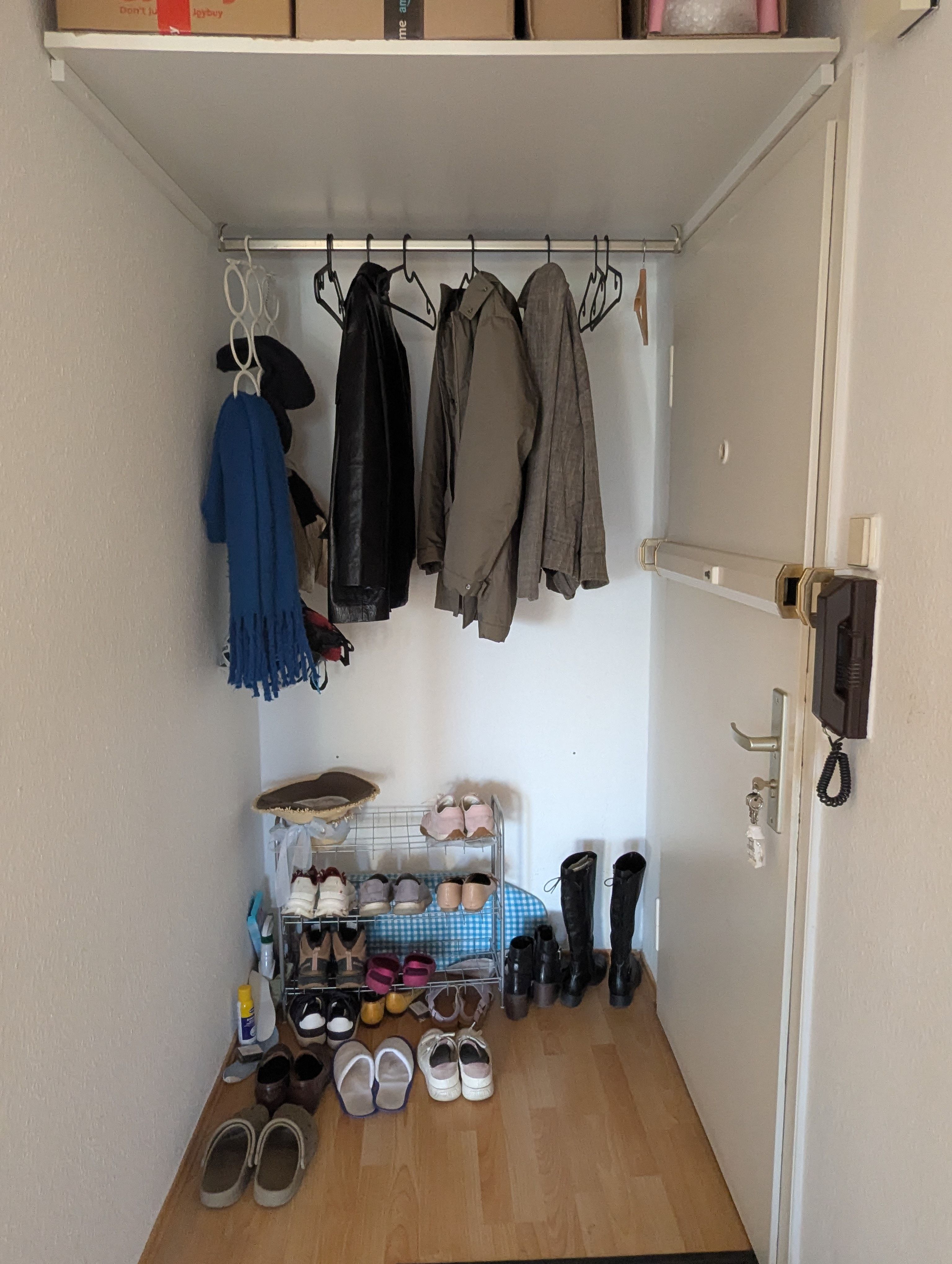 Beautiful Apartment With Two Balconies And Fantastic View In Düsseldorf - 6