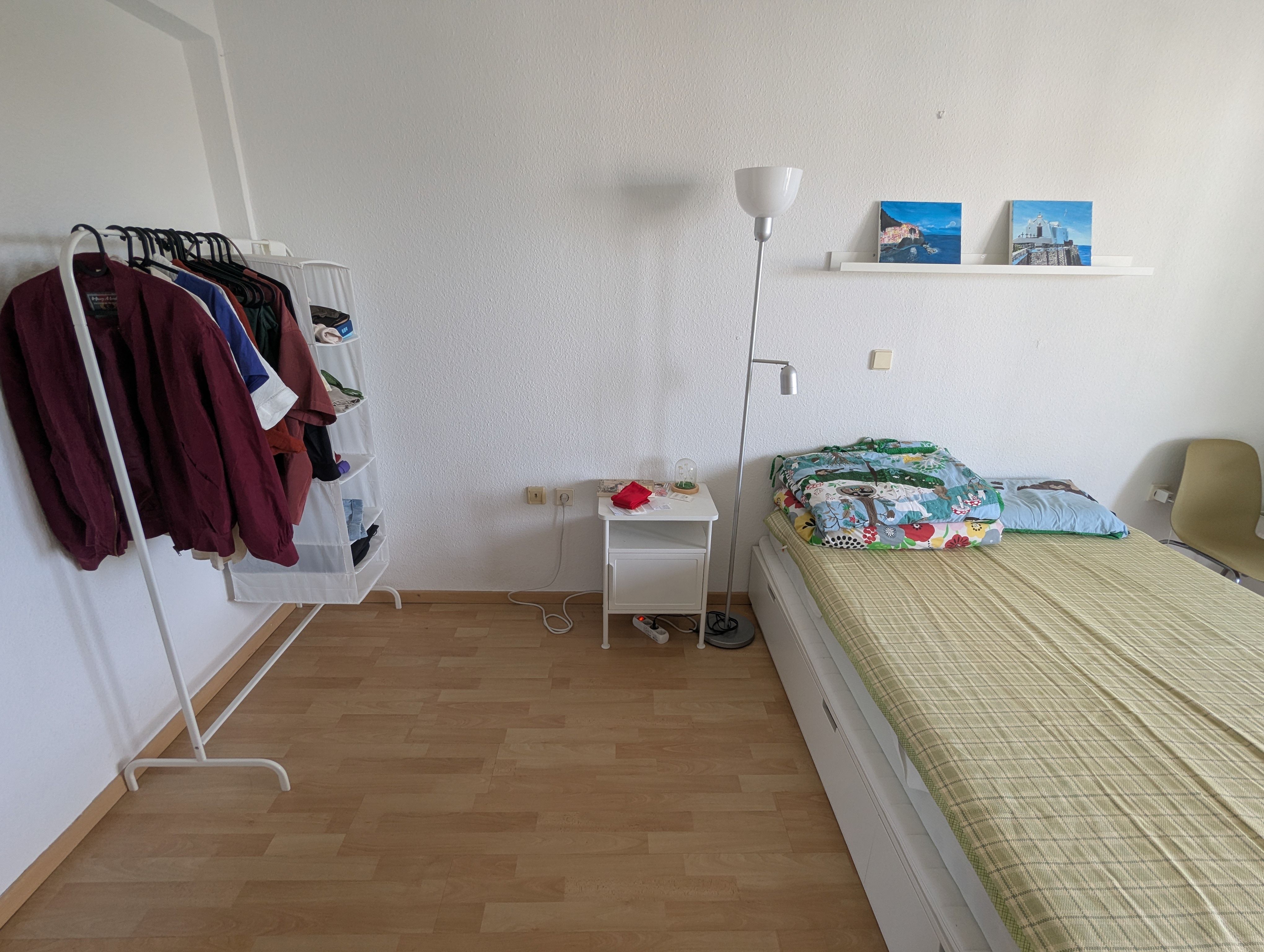 Beautiful Apartment With Two Balconies And Fantastic View In Düsseldorf - 1
