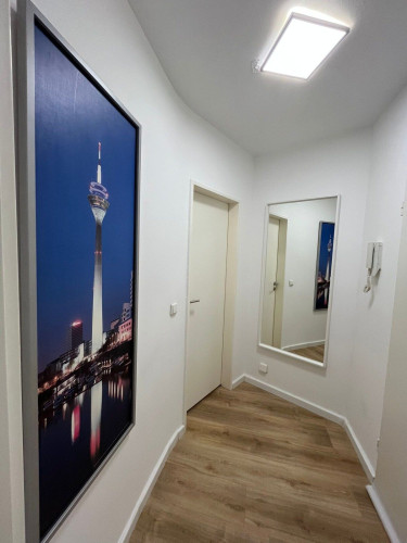 Renovated furnished 1-bedroom apartment with balcony and air conditioning in Düsseldorf-Bilk - Gallery - 12